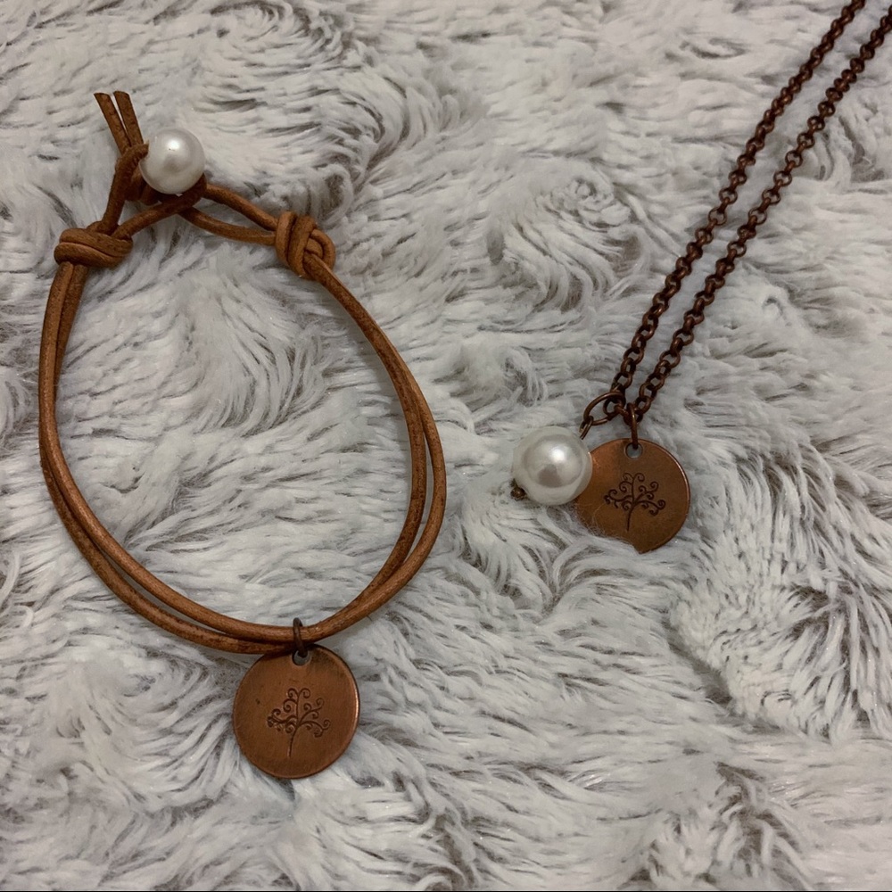 bracelet and necklace set